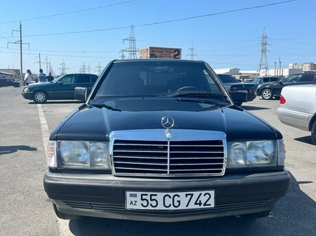 Mercedes 190
