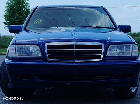 Mercedes C 180