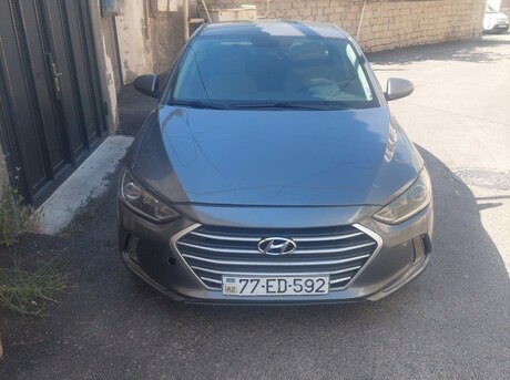 Hyundai Elantra