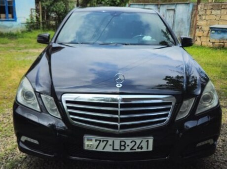 Mercedes E 220