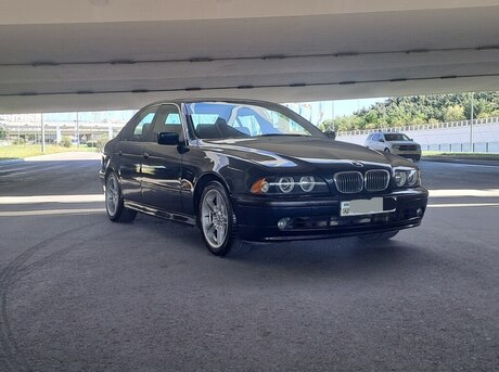 BMW 528