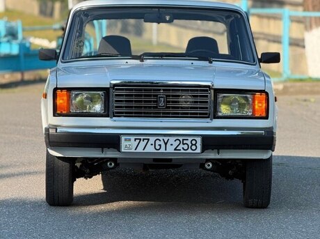 LADA (VAZ) 2107