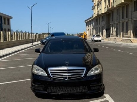 Mercedes S 63 AMG