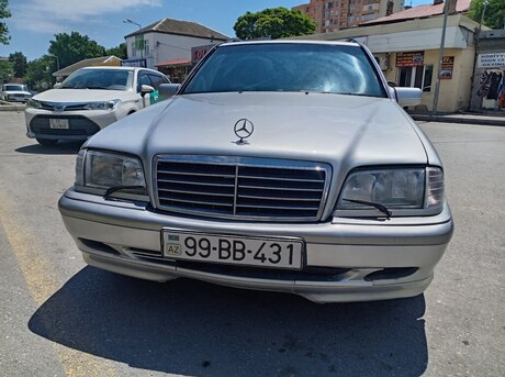 Mercedes C 220