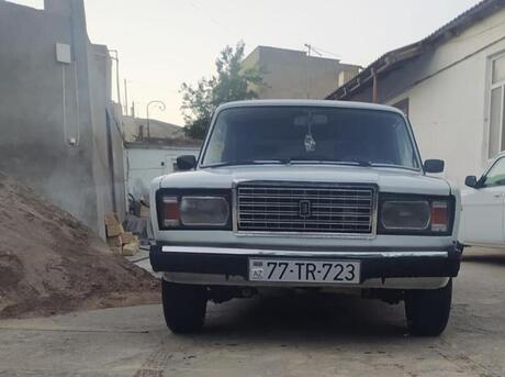 LADA (VAZ) 2107