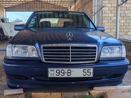 Mercedes C 180