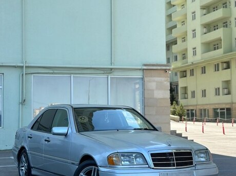 Mercedes C 250