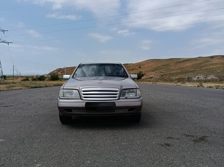 Mercedes C 220