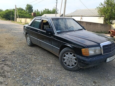 Mercedes 190
