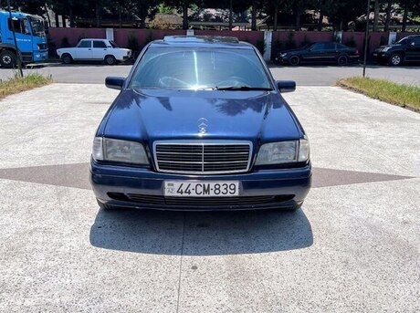 Mercedes C 180