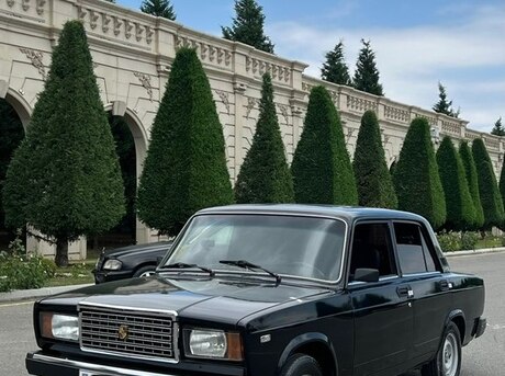 LADA (VAZ) 2107