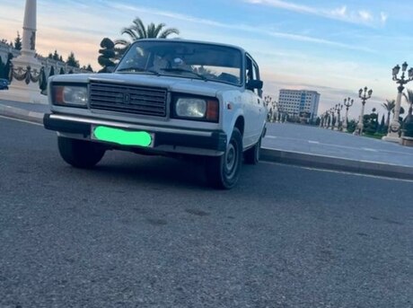 LADA (VAZ) 2107
