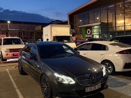 Mercedes E 220