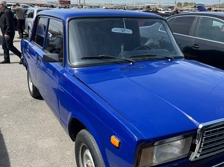LADA (VAZ) 2107