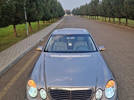 Mercedes E 320