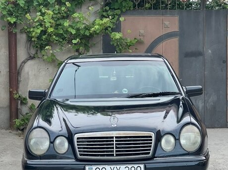 Mercedes E 220