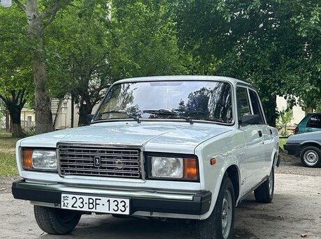 LADA (VAZ) 2107
