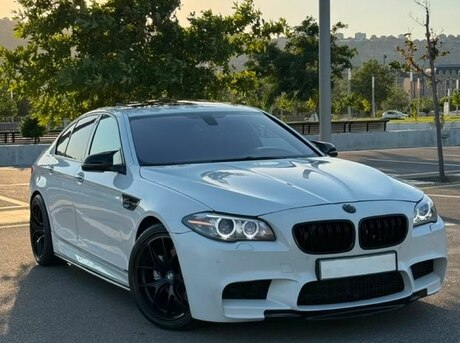 BMW 528