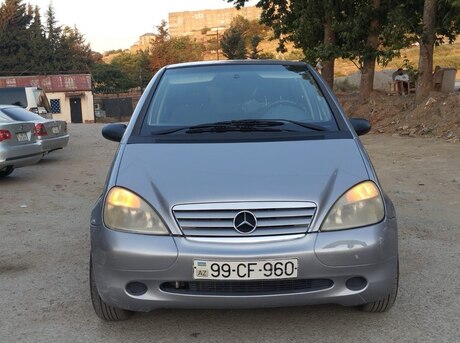 Mercedes A 140
