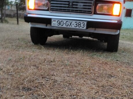 LADA (VAZ) 2107