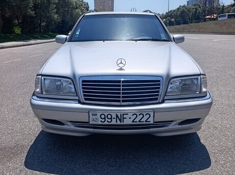 Mercedes C 220
