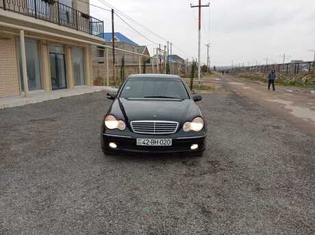 Mercedes C 230