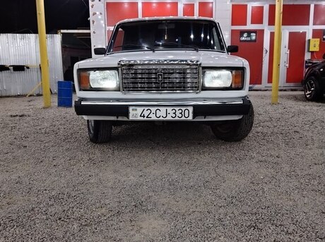 LADA (VAZ) 2107