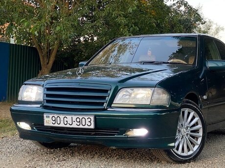 Mercedes C 180