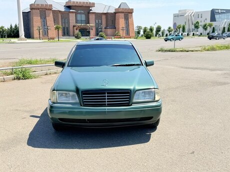 Mercedes C 220
