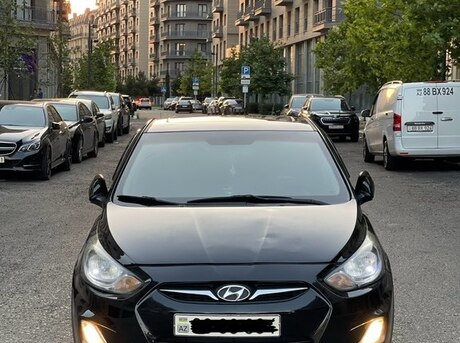 Hyundai Accent