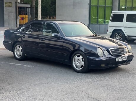 Mercedes E 270