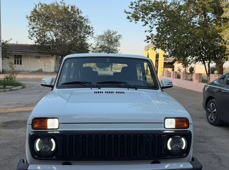 LADA (VAZ) Niva