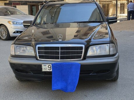 Mercedes C 220