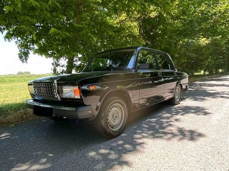 LADA (VAZ) 2107