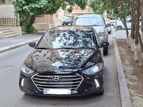 Hyundai Elantra
