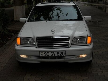 Mercedes C 230