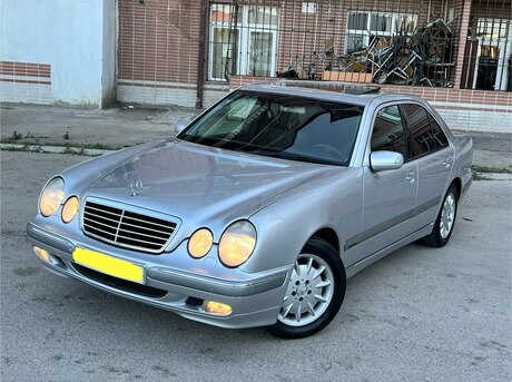Mercedes E 270