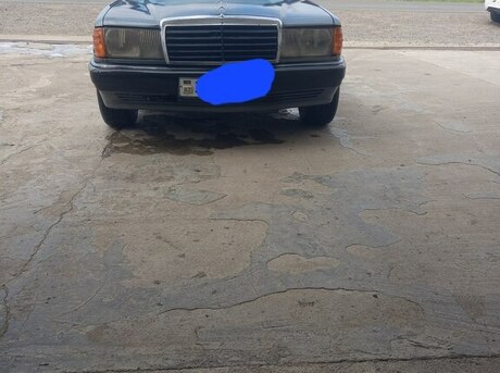 Mercedes 190