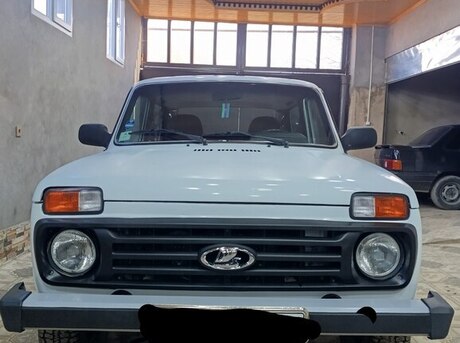 LADA (VAZ) Niva