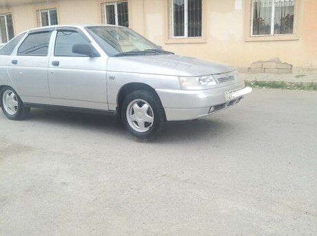 LADA (VAZ) 2112
