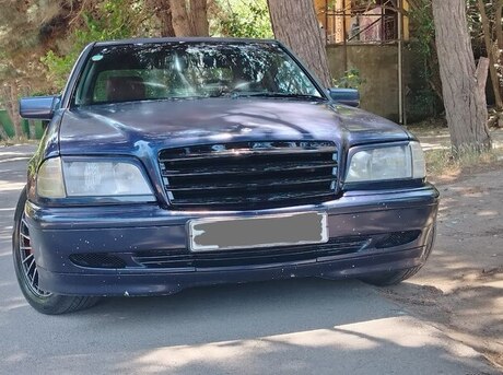 Mercedes C 240