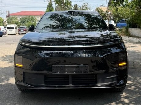 Li Auto L6