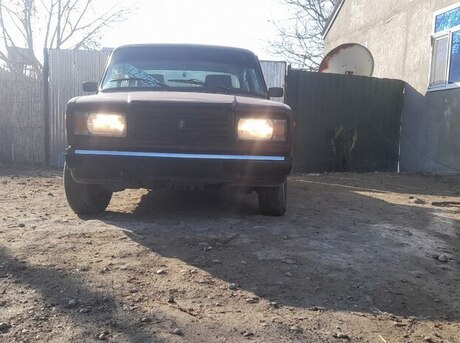 LADA (VAZ) 2107