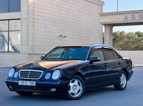 Mercedes E 270
