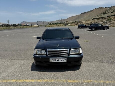 Mercedes C 180