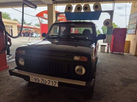 LADA (VAZ) Niva
