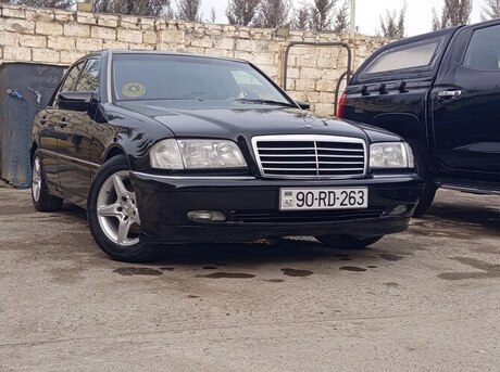 Mercedes C 230
