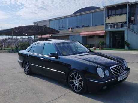 Mercedes E 320