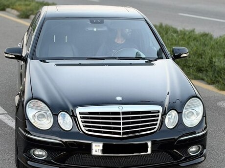Mercedes E 200