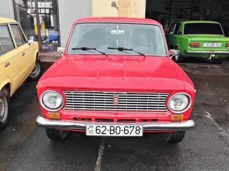 LADA (VAZ) 21011